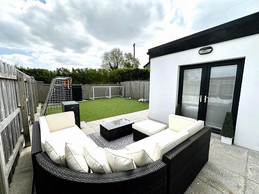 5 Loughans View