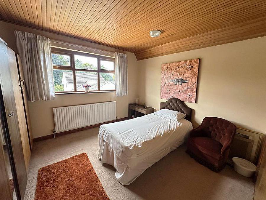 1 Coolnacran Road