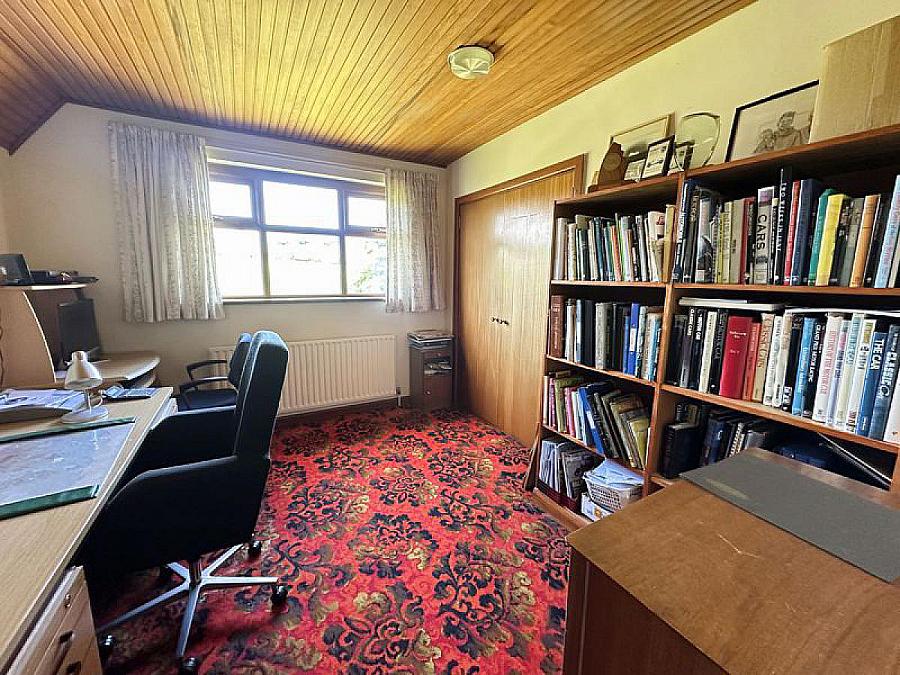 1 Coolnacran Road