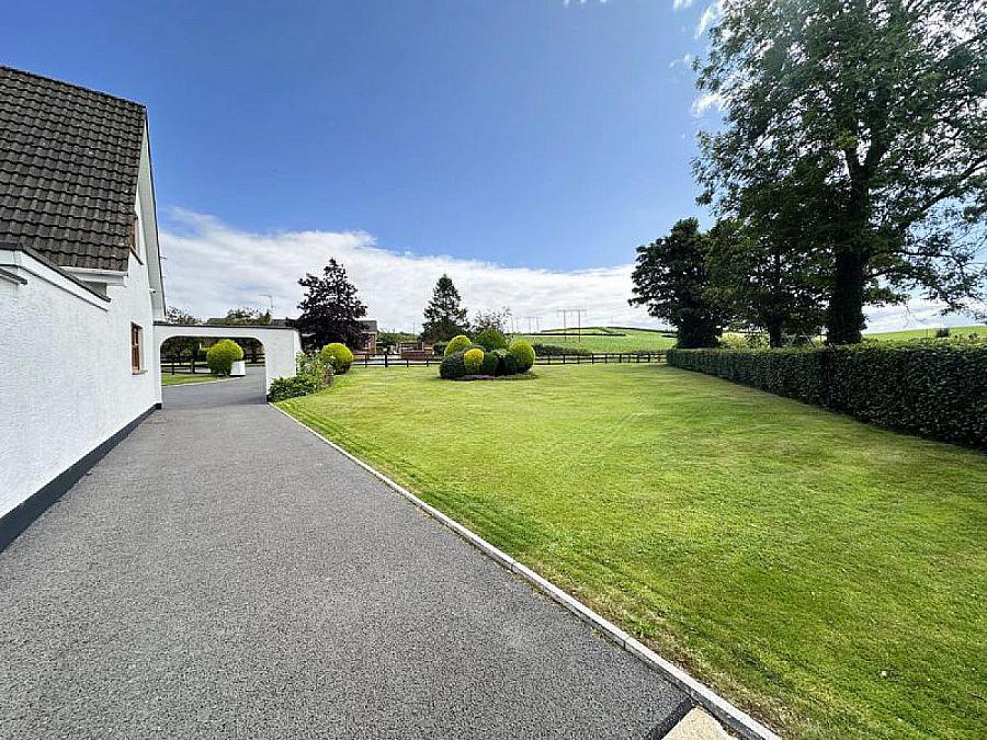1 Coolnacran Road
