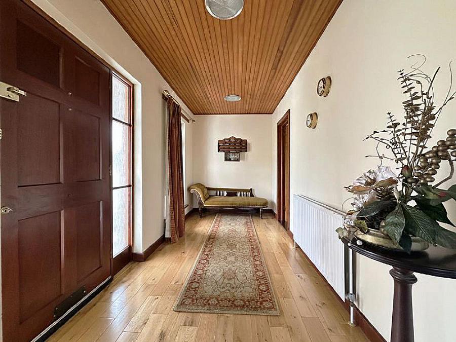 1 Coolnacran Road
