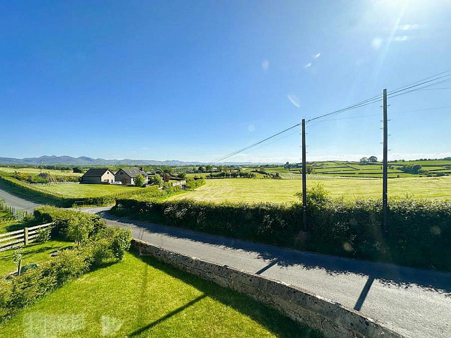 15 Ballymackilreiny Road