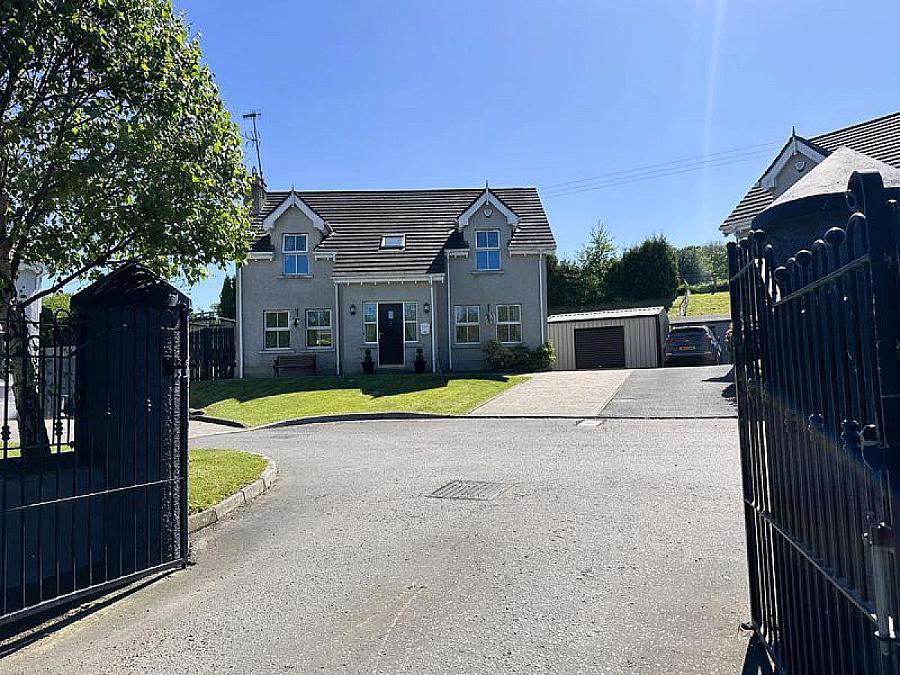 3 Lisnaweelan Court