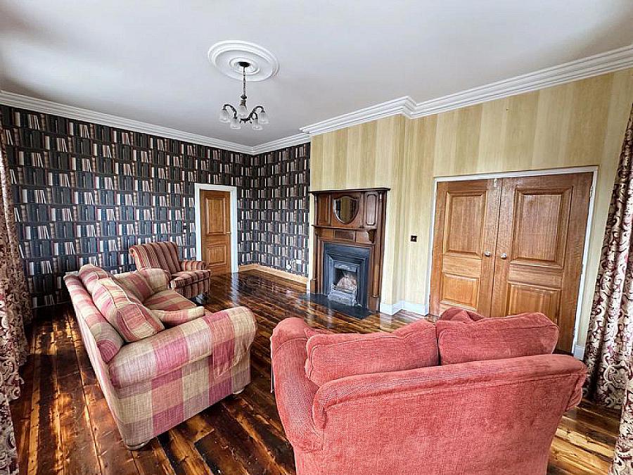 25 Kilty Hill