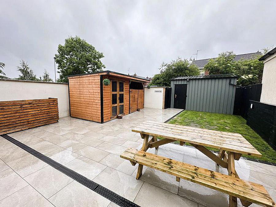 1 Bishops Green