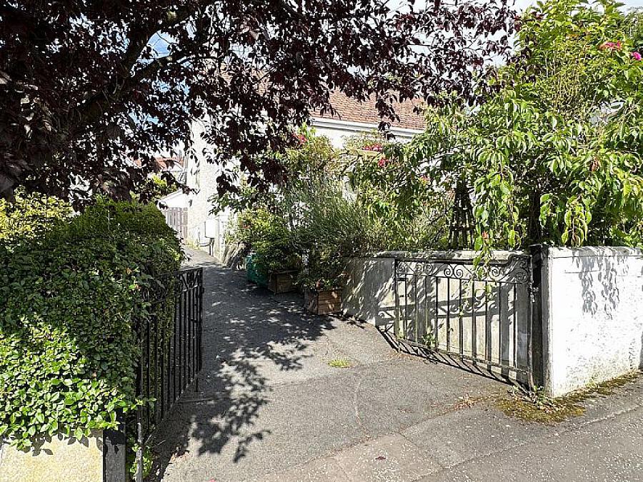 26 Ashley Gardens