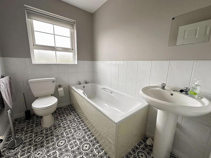 29 Dromore Road