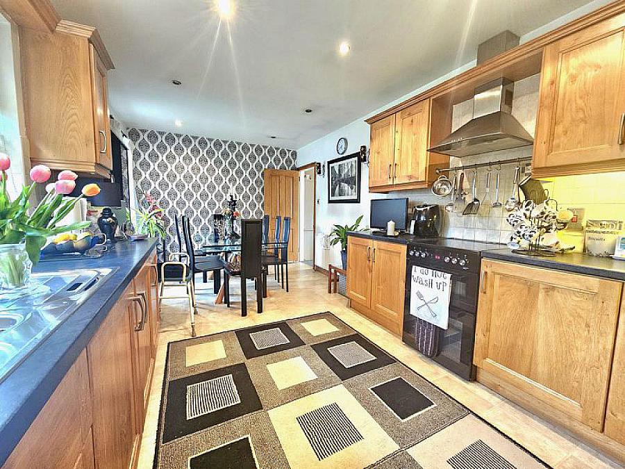 18 Thornwood