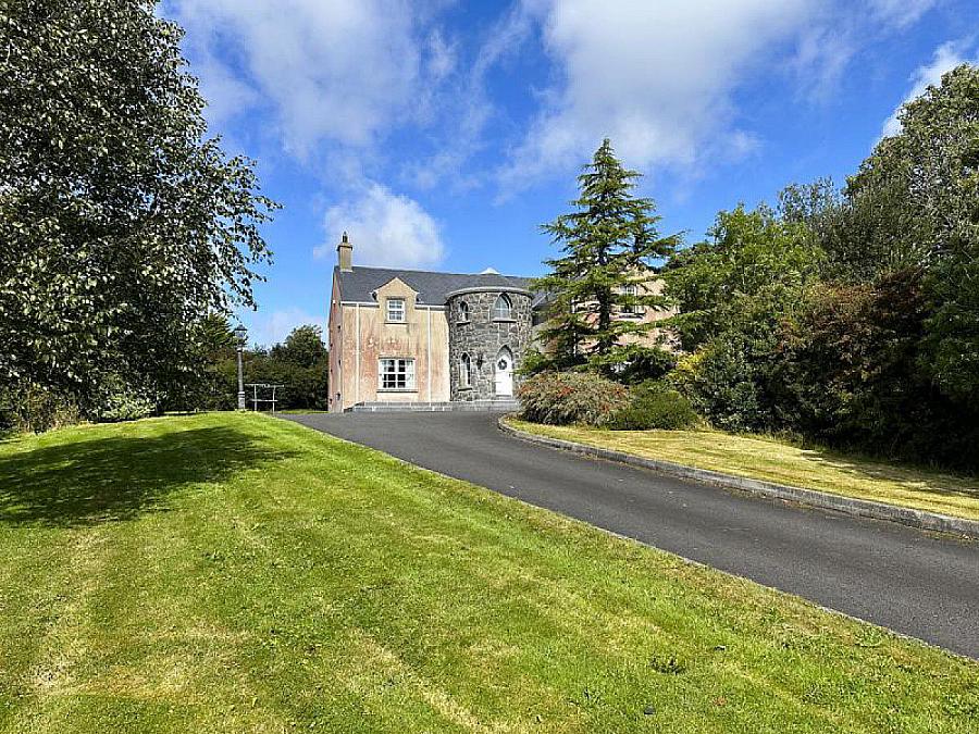 70 Tonaghmore Road