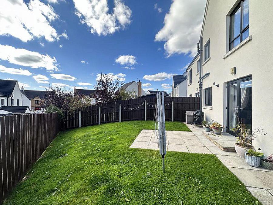 89 Bishops Green