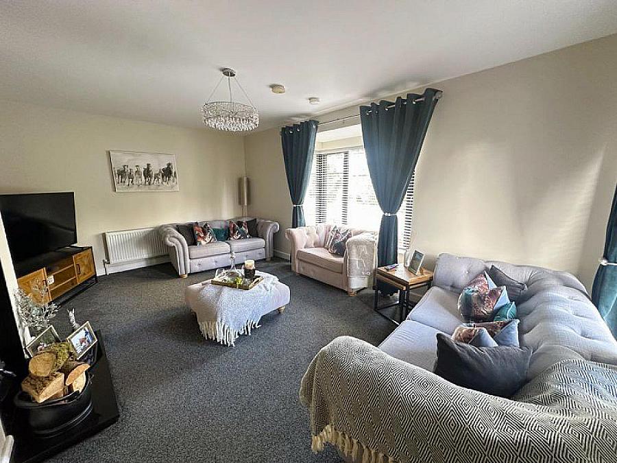 89 Bishops Green 89 Bishops Green