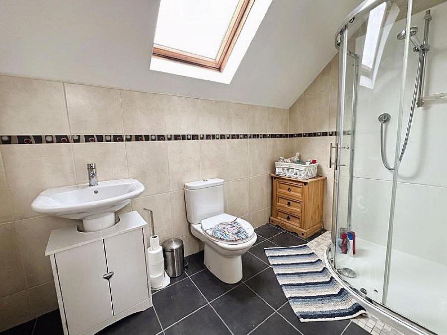 59 Thornhill
