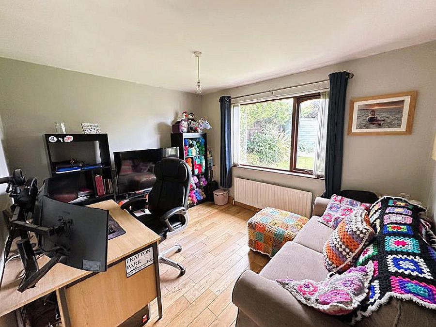59 Thornhill