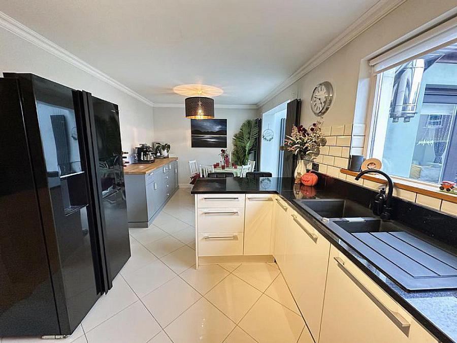 37 Thorndale