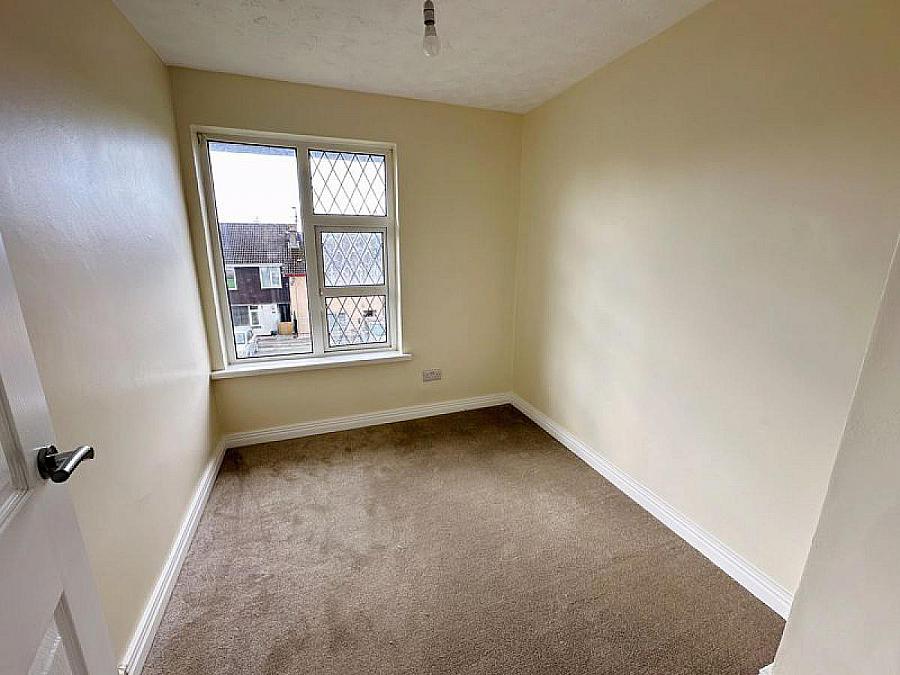 56 Hillhead Park