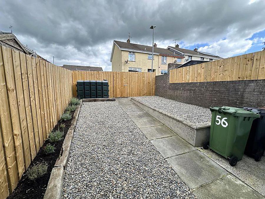 56 Hillhead Park