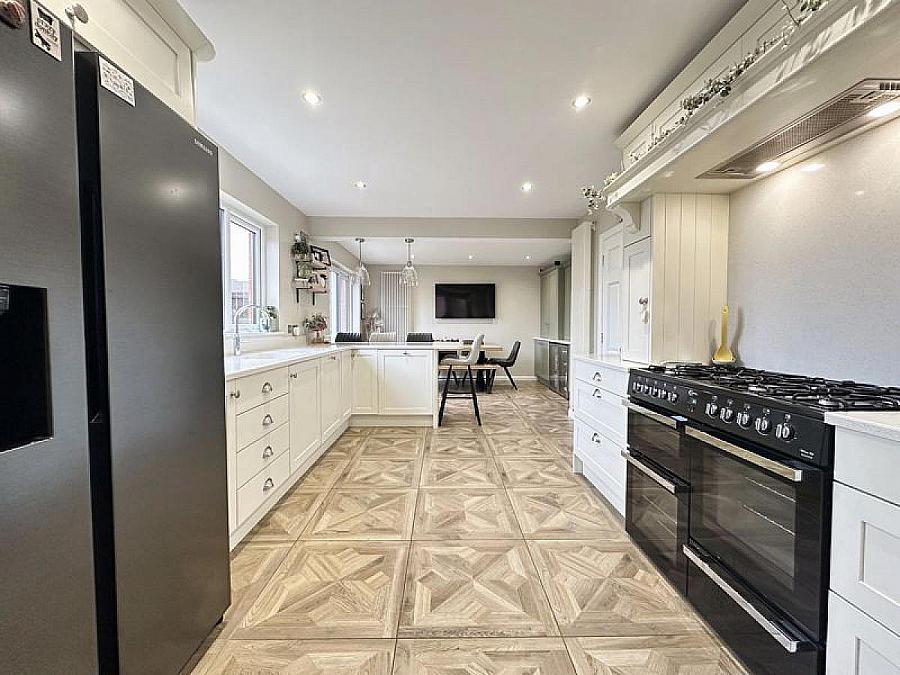 30 Oakridge