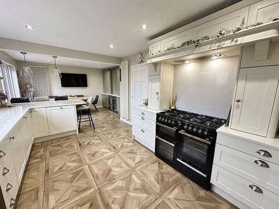30 Oakridge
