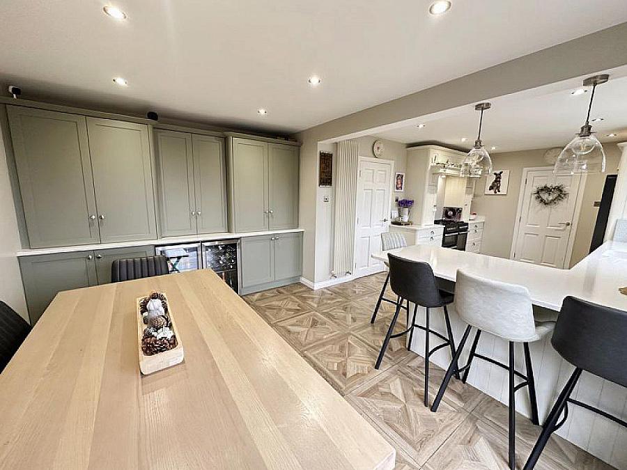 30 Oakridge