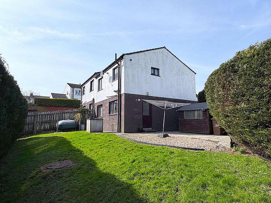 7 Larchwood Crescent