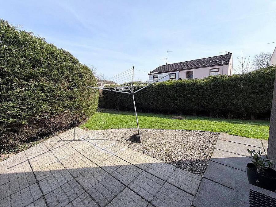 7 Larchwood Crescent