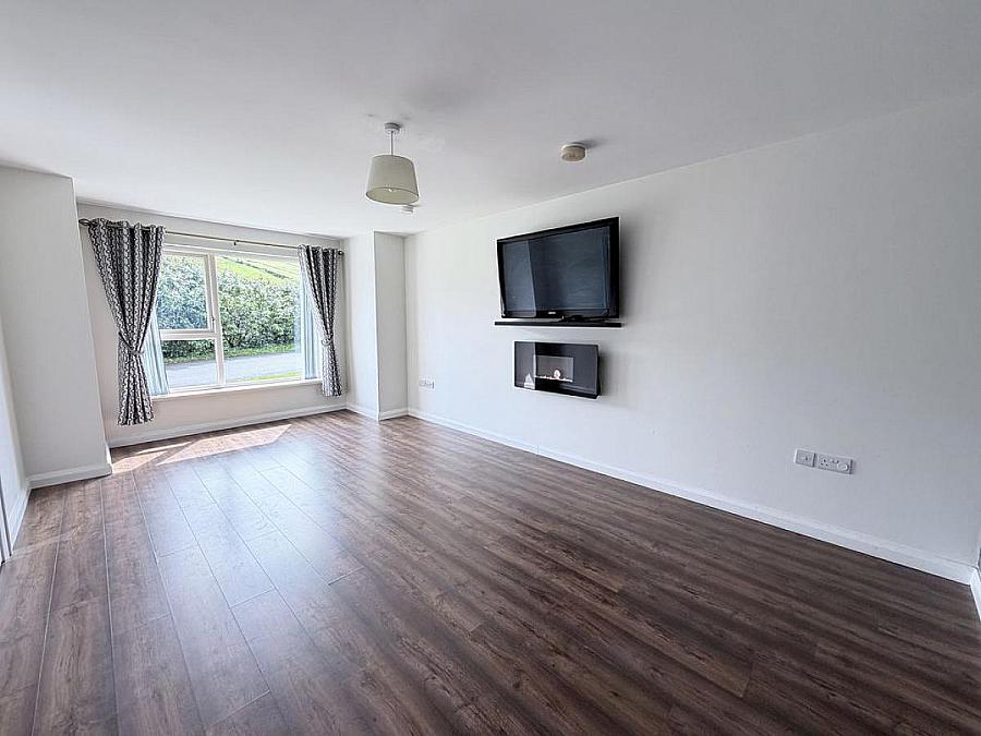 6 Greenan Grove