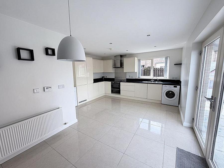 6 Greenan Grove