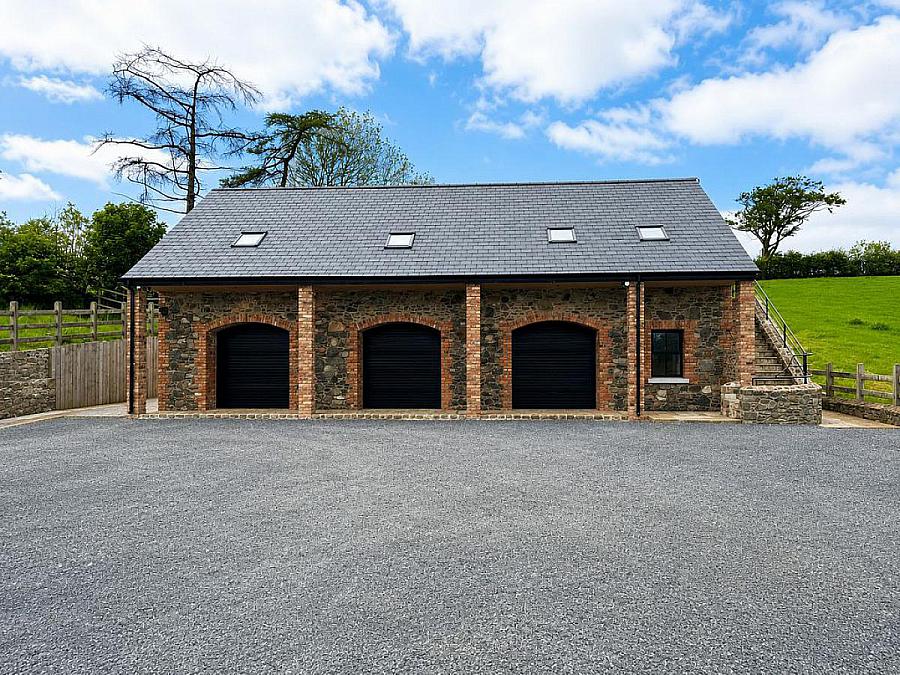 The Lodge, 11 Reservoir Road