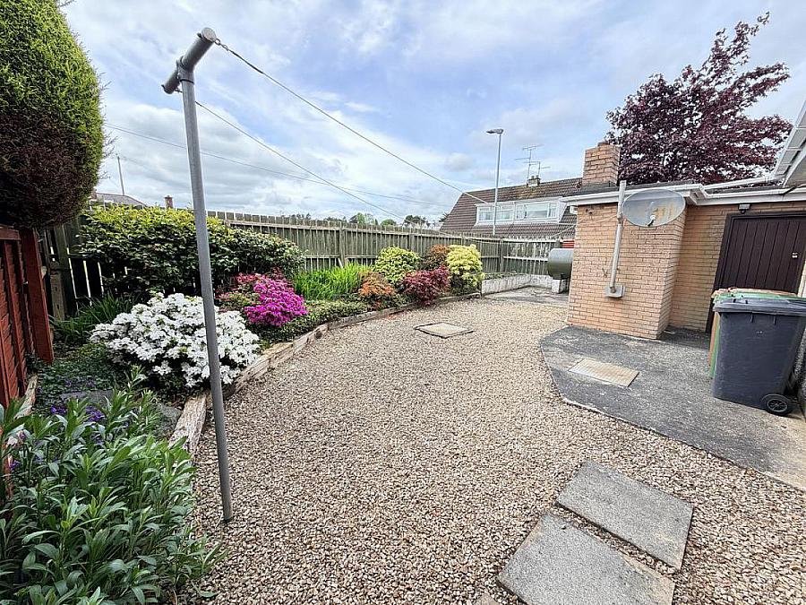 11 Ashgrove Avenue