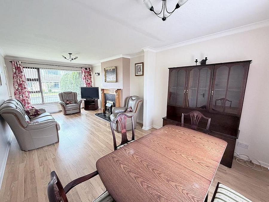 11 Ashgrove Avenue