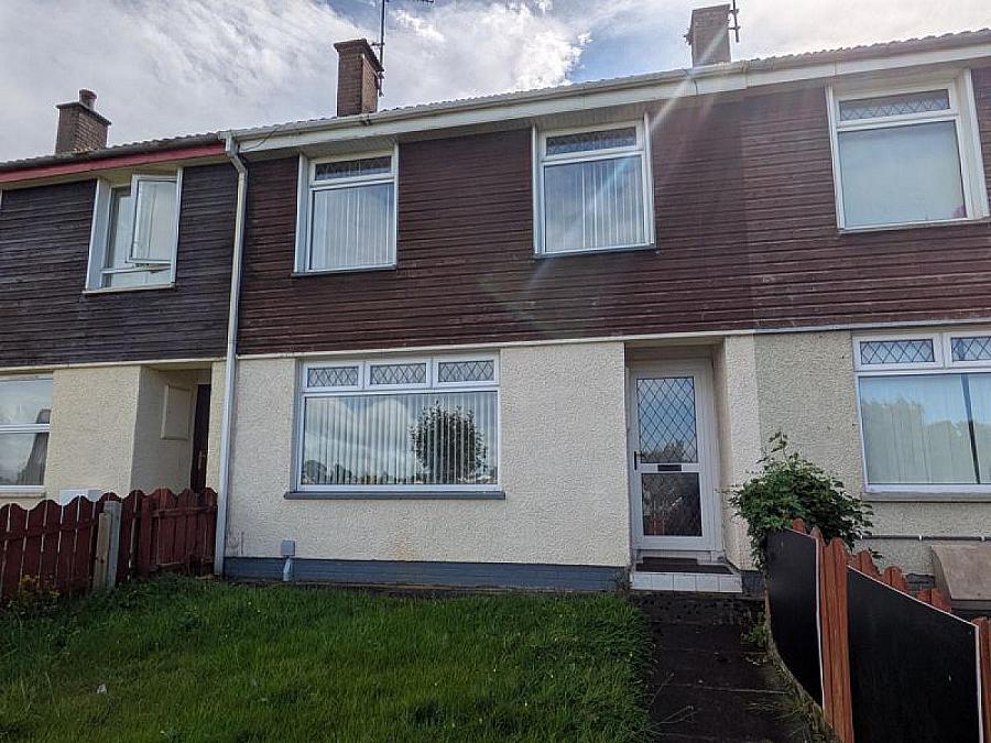 26 Hillhead Drive