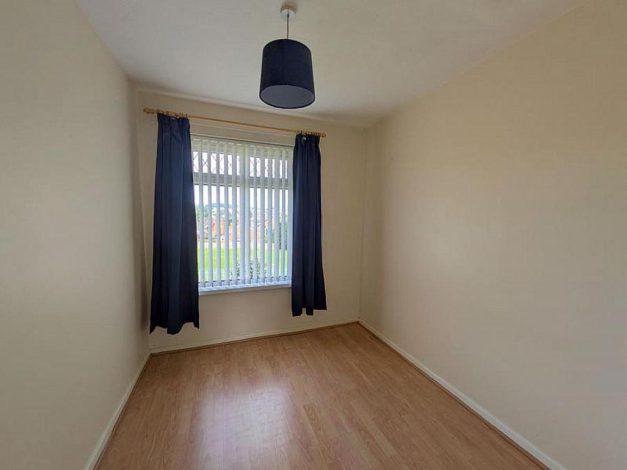 26 Hillhead Drive