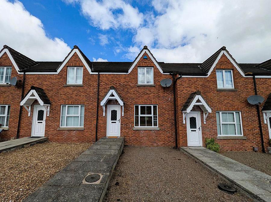 8 Edenderry Mews