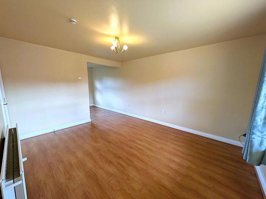 8 Edenderry Mews