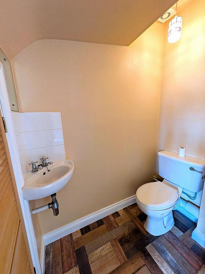 8 Edenderry Mews