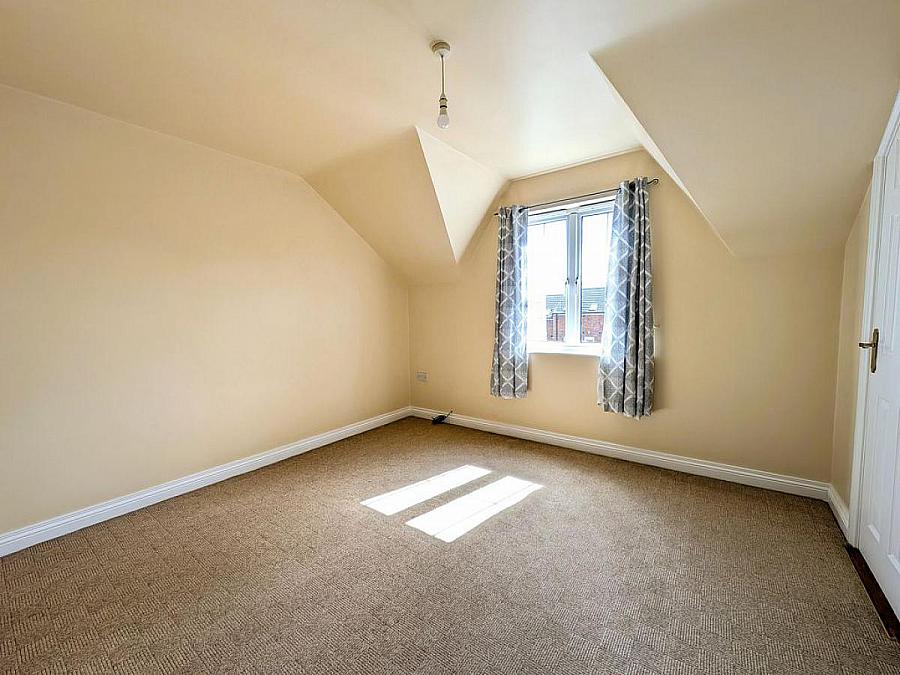 8 Edenderry Mews