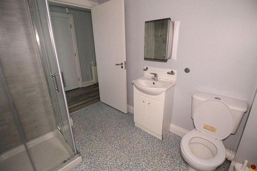 Apt 3 73-75  Bridge St.