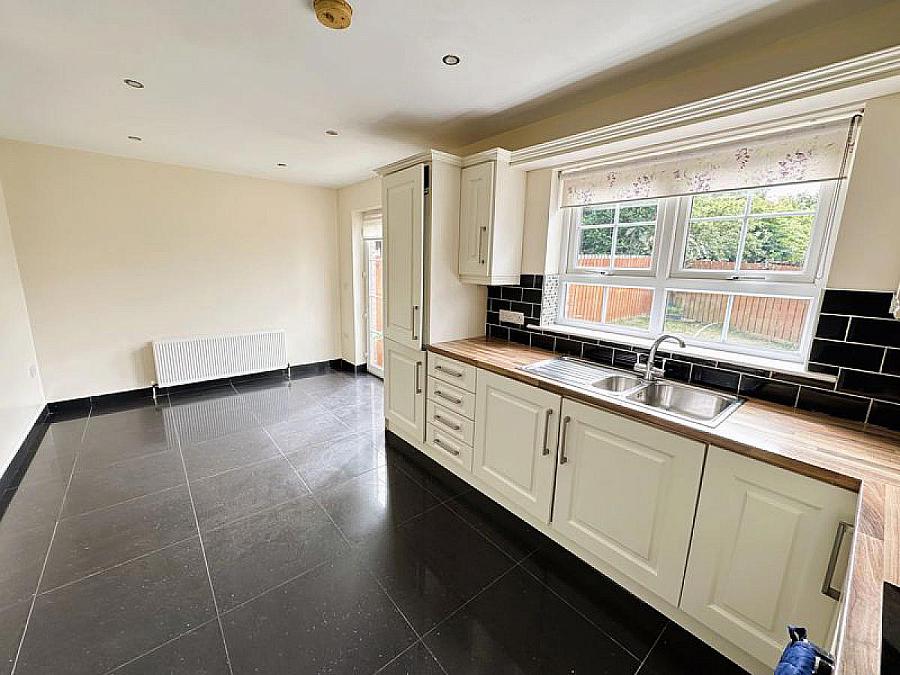100 Summerhill