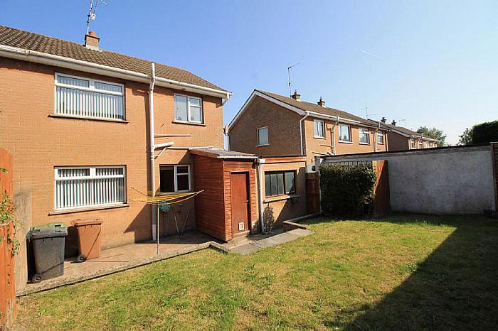 15 Knockview Drive