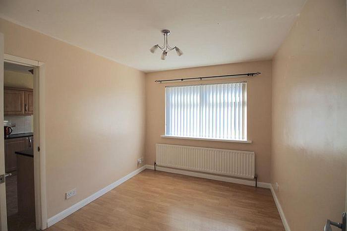 15 Knockview Drive