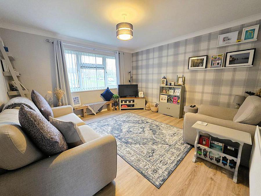 2B Rathvarna Gardens