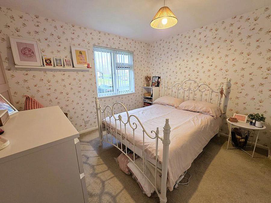 2B Rathvarna Gardens