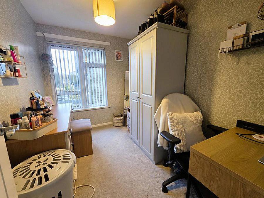 2B Rathvarna Gardens