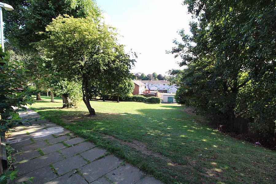 8 Gortmore Park
