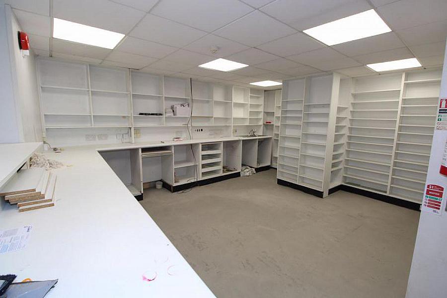 16 Market Square North