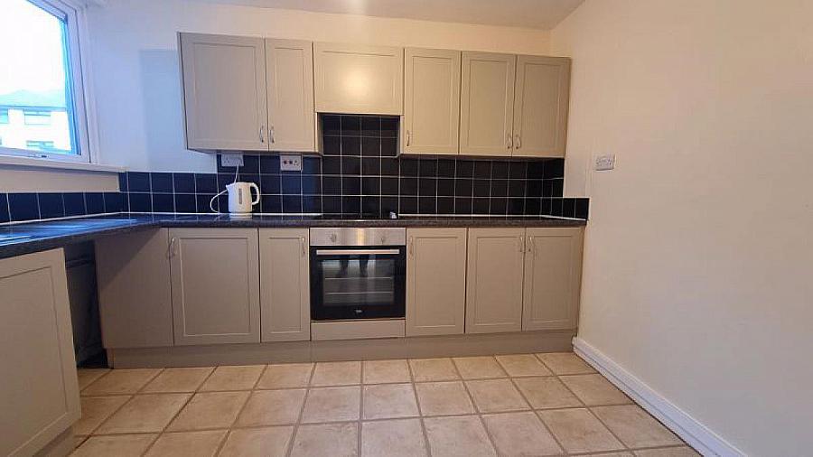 10B Iniscarn Park