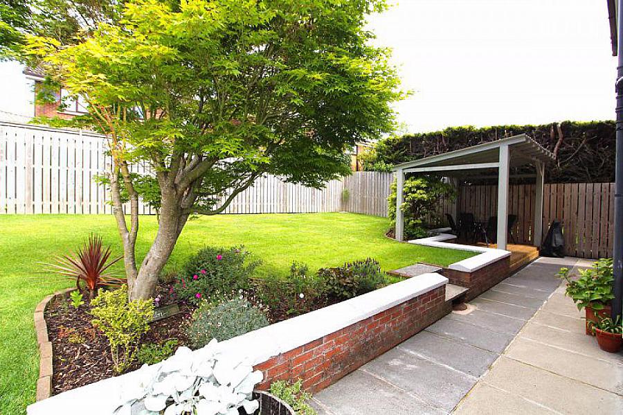 37 Kirkwoods Park