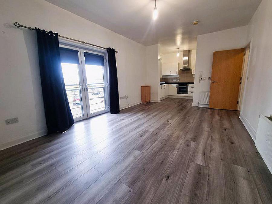 25 Woodbrook Avenue 25 Woodbrook Avenue