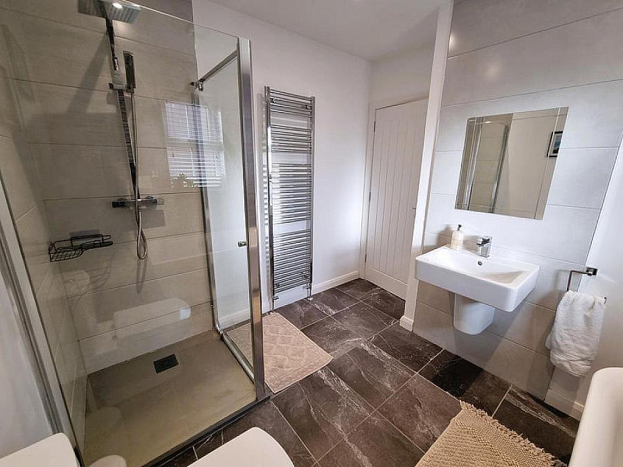 3 Wellington Park Road