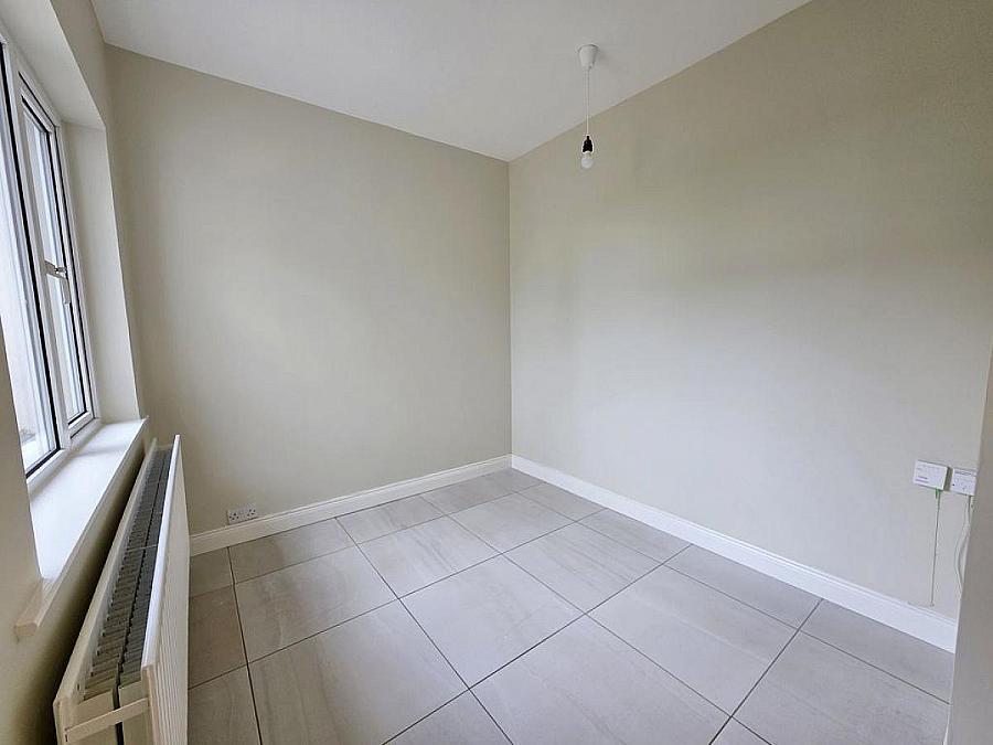 72 Quarterlands Road